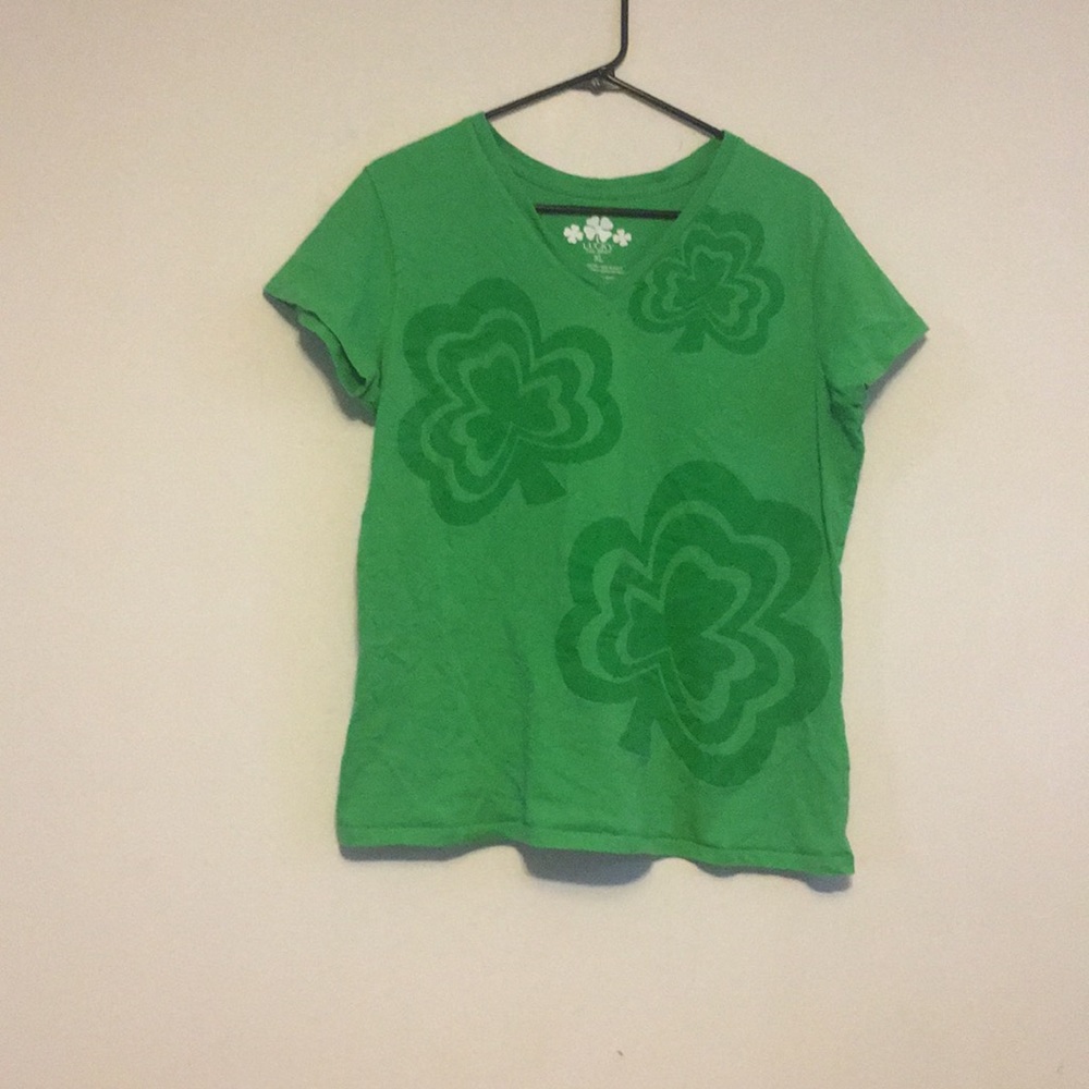 Lucky top